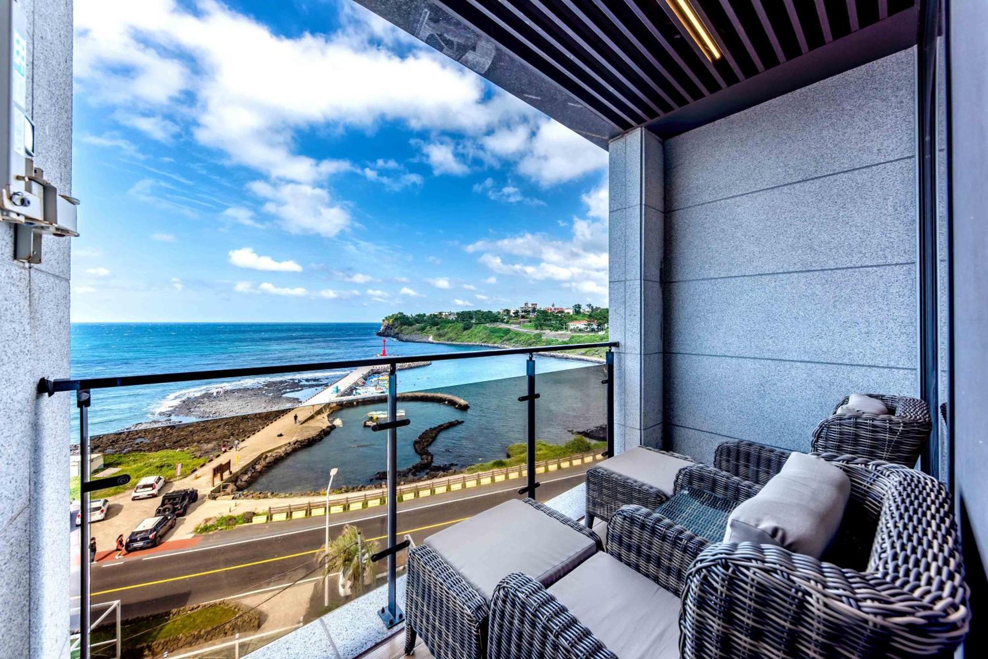 Dyne Oceano Hotel Jeju Exteriör bild